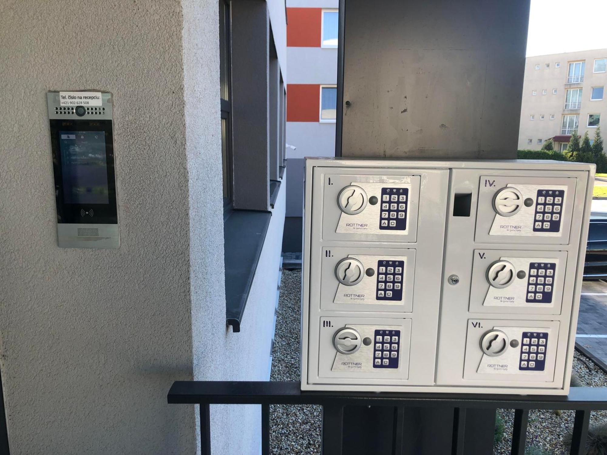 111Apartments 科希策 外观 照片