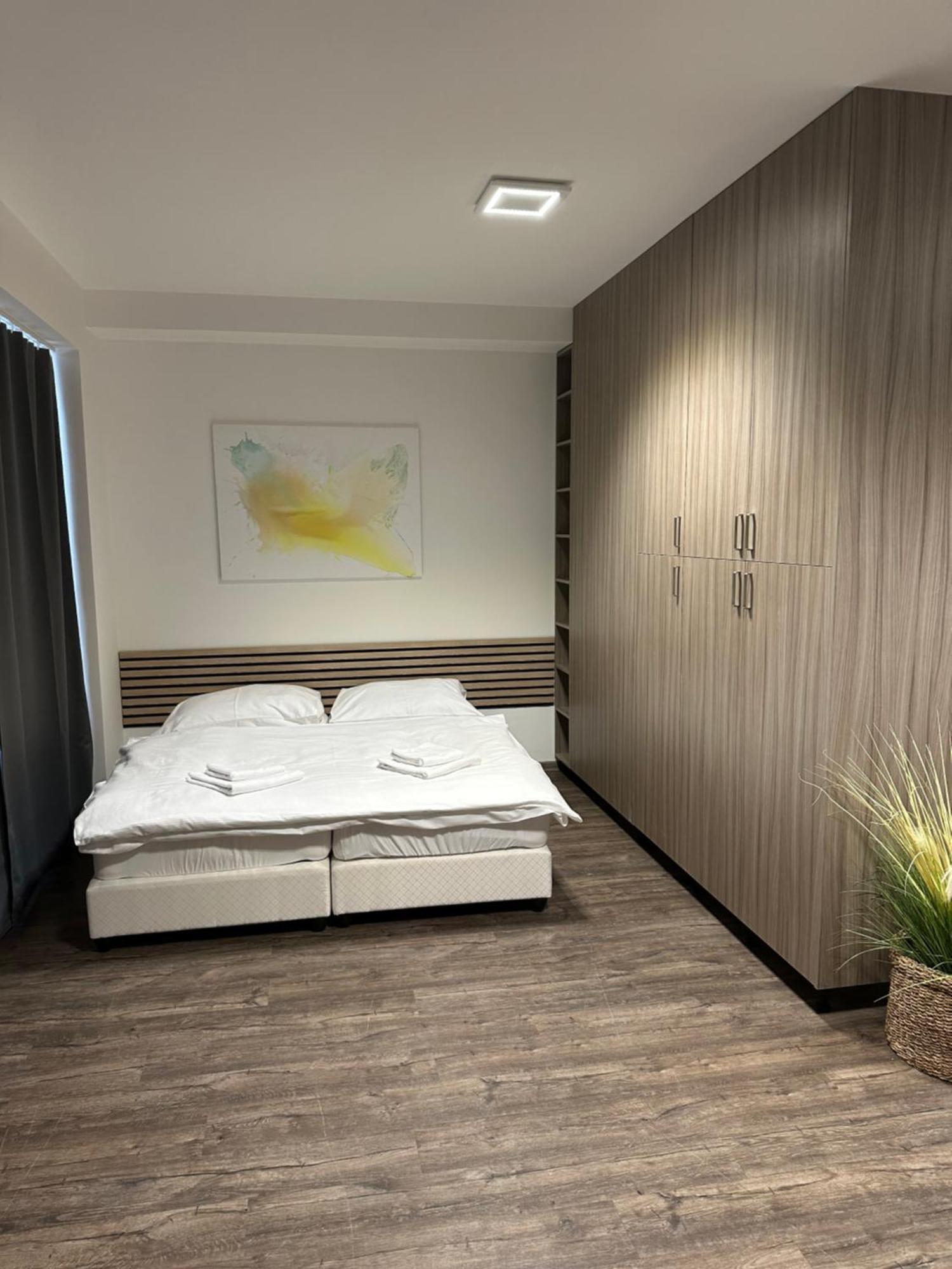 111Apartments 科希策 外观 照片